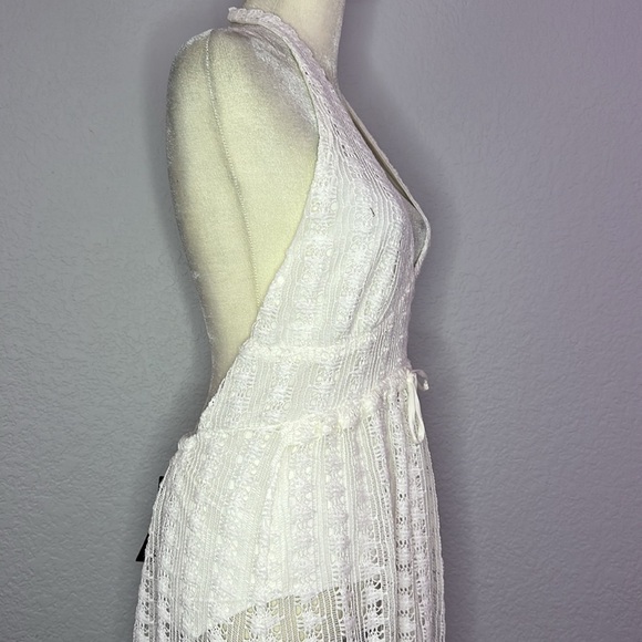 Lulu’s Destination Summer Ivory Crochet Halter Maxi Bodysuit Dress Medium - Picture 8 of 16